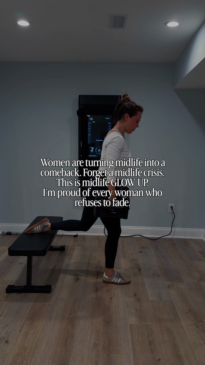 Midlife women in their 40s and beyond are choosing to #livepowerfully instead of age gracefully. And I am HERE for it. Let's go ladies! Refuse to fade!

#perimenopause #fitmom #womenover40 #womenshealth